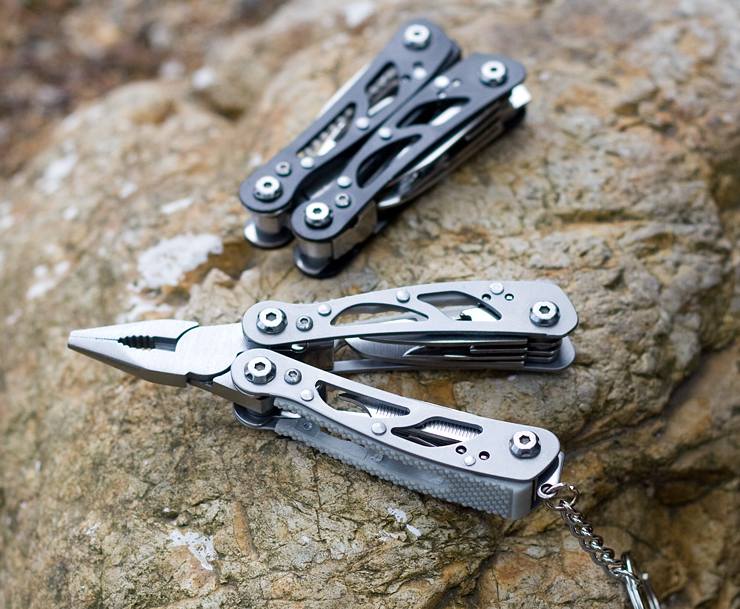 Outdoor Multifunction Pliers