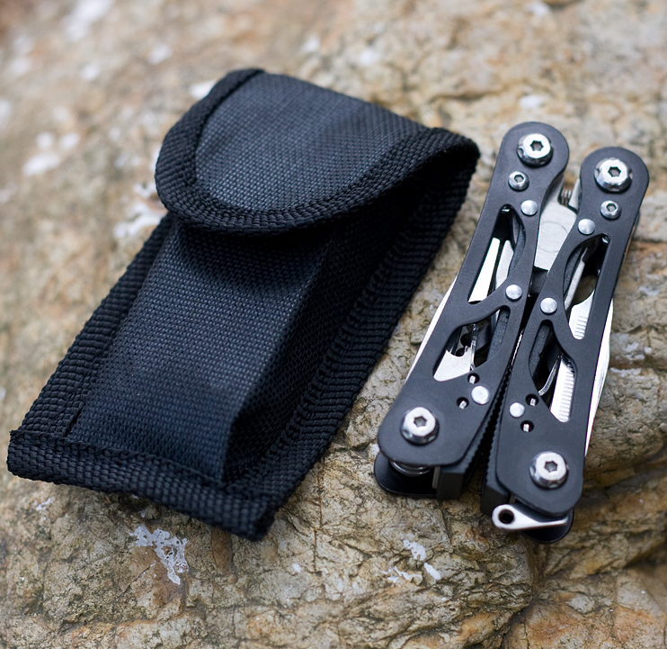 Outdoor Multifunction Pliers